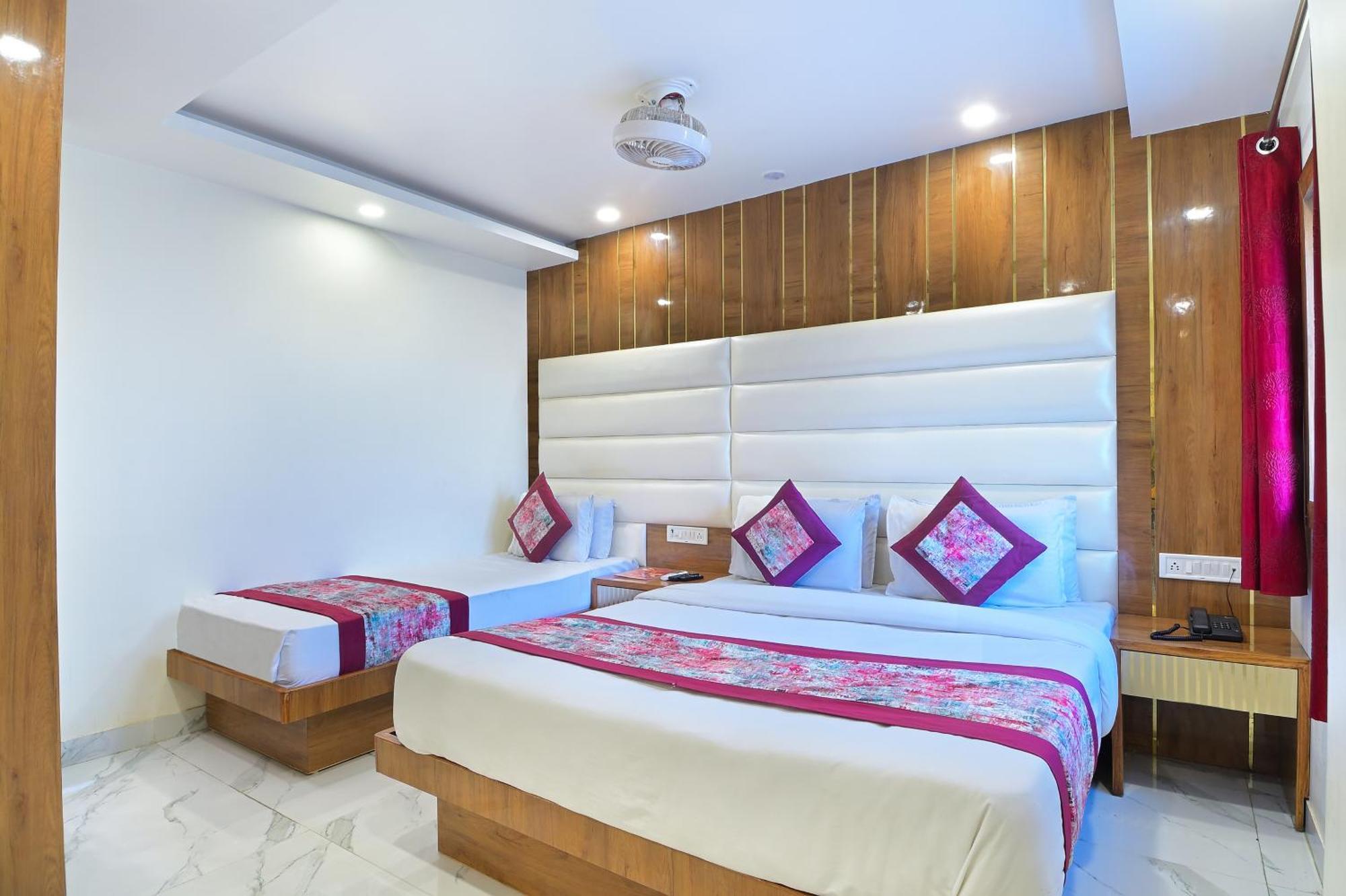 Hotel Glow Inn Paharganj-3 Mins Walk From New Delhi Railway Station Dış mekan fotoğraf