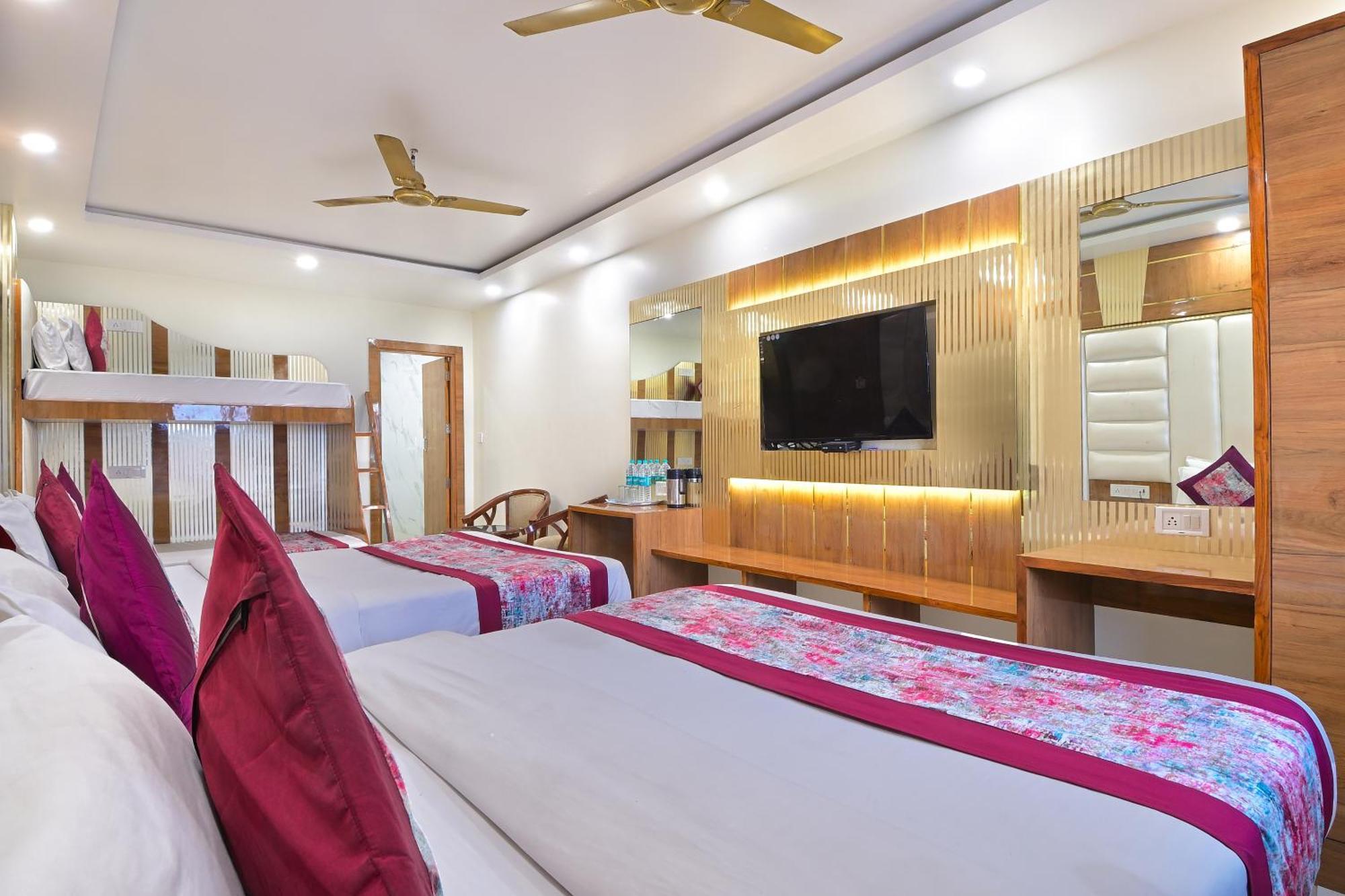 Hotel Glow Inn Paharganj-3 Mins Walk From New Delhi Railway Station Dış mekan fotoğraf