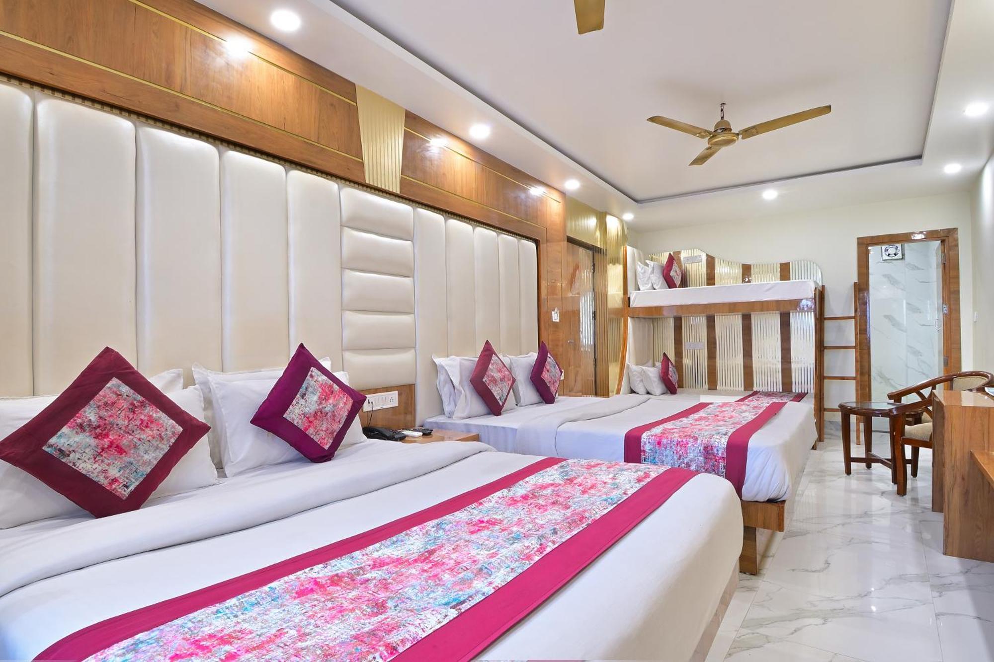 Hotel Glow Inn Paharganj-3 Mins Walk From New Delhi Railway Station Dış mekan fotoğraf