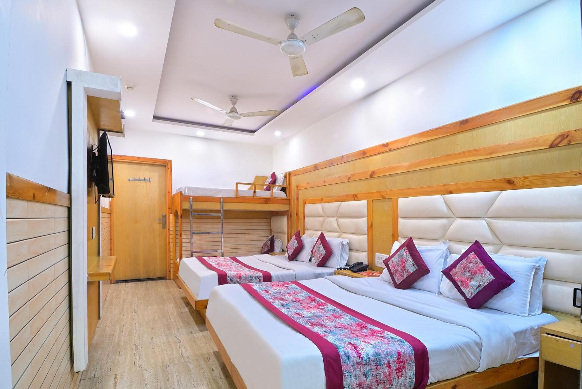 Hotel Glow Inn Paharganj-3 Mins Walk From New Delhi Railway Station Dış mekan fotoğraf
