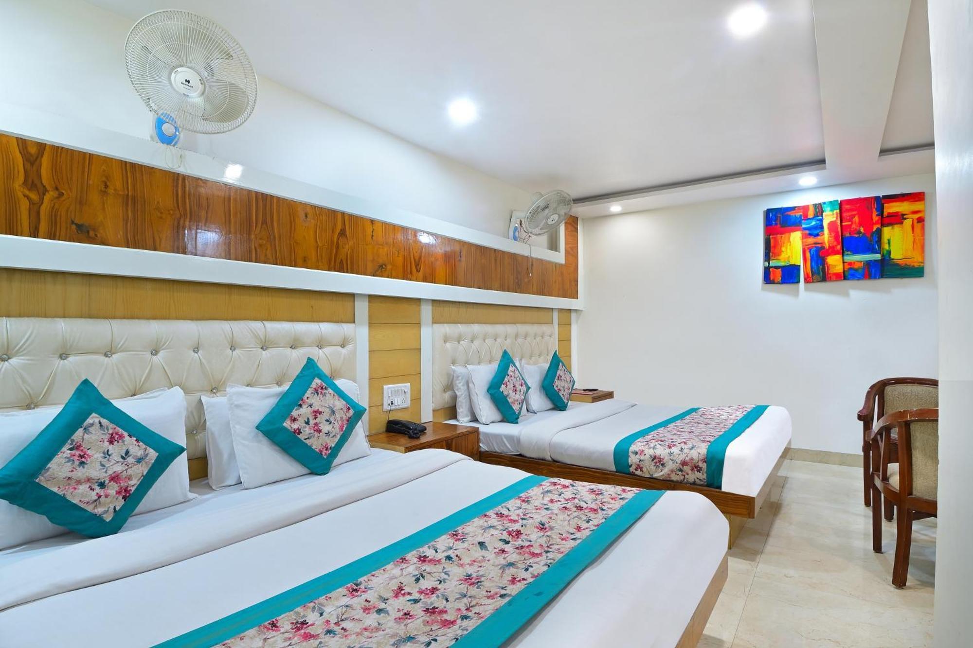 Hotel Glow Inn Paharganj-3 Mins Walk From New Delhi Railway Station Dış mekan fotoğraf
