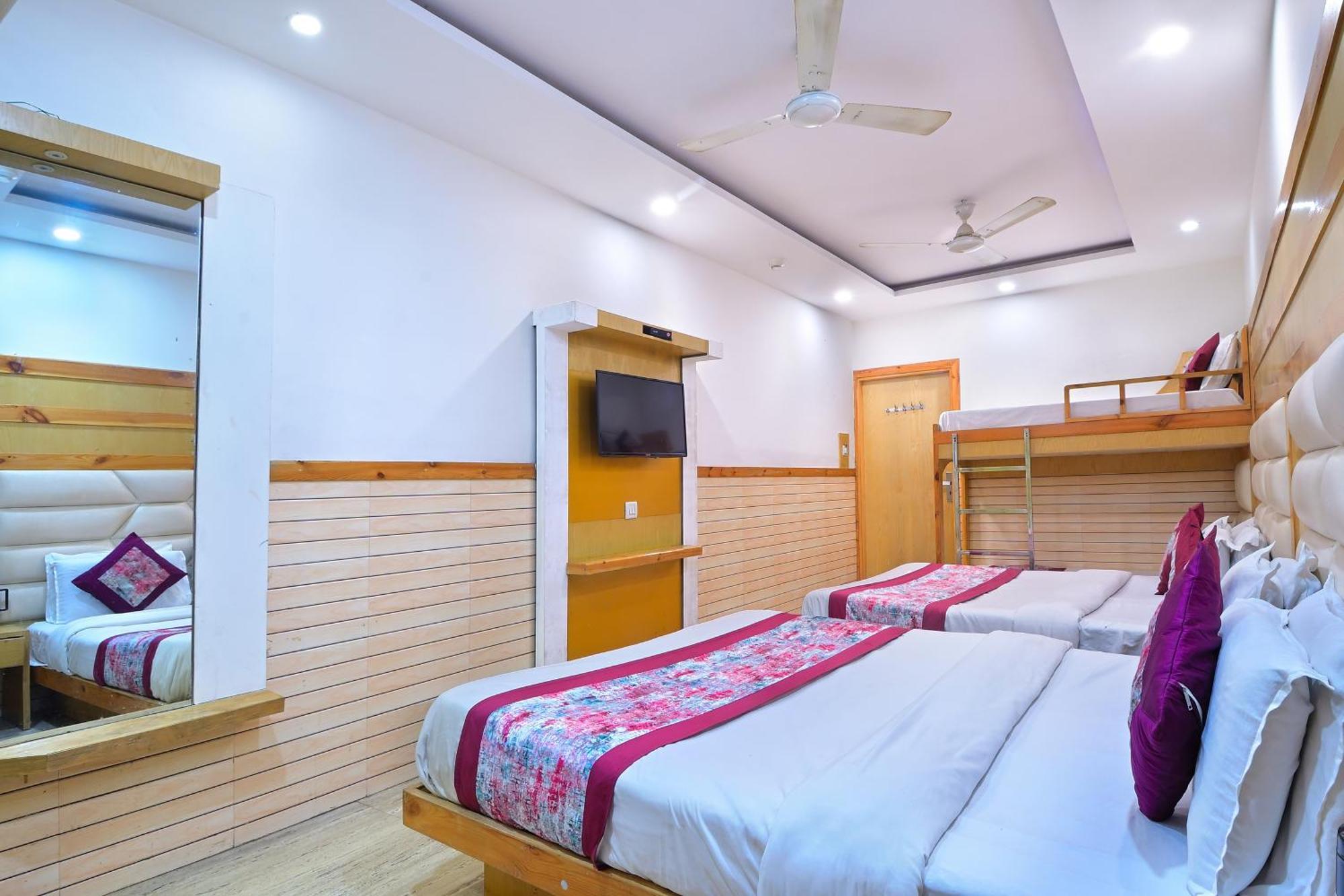 Hotel Glow Inn Paharganj-3 Mins Walk From New Delhi Railway Station Dış mekan fotoğraf