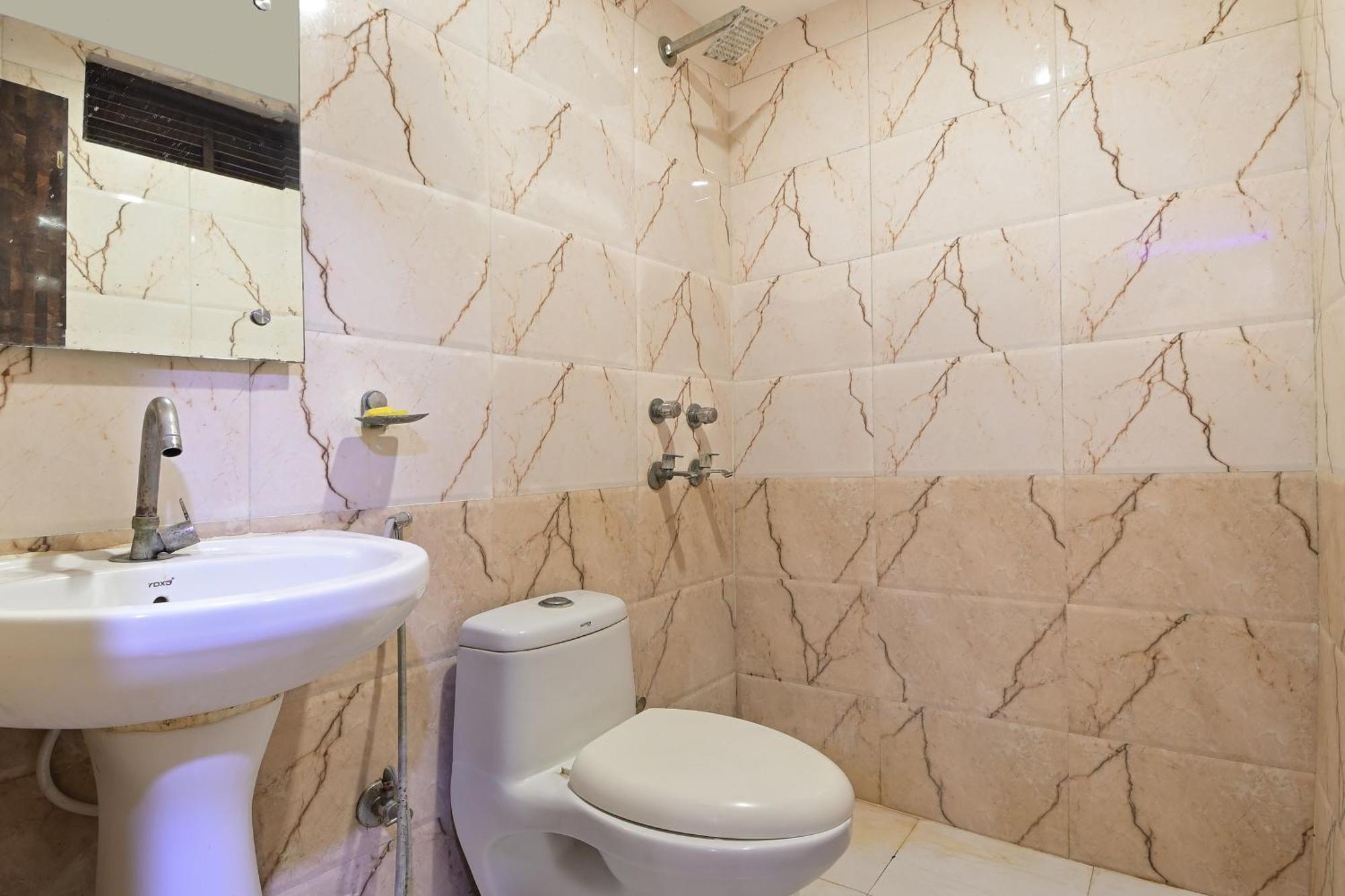 Hotel Glow Inn Paharganj-3 Mins Walk From New Delhi Railway Station Dış mekan fotoğraf